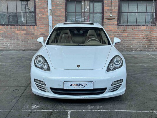 Porsche Panamera 3.6 V6 304hp 2011