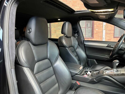 Porsche Cayenne Turbo 4.8 V8 500hp 2012