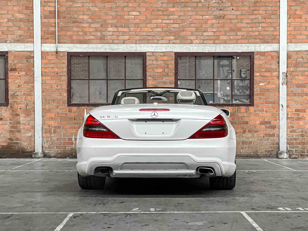 Mercedes-Benz SL550 AMG 5.5 V8 R230 382PS 2011