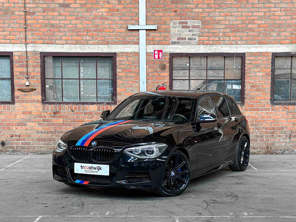 BMW M135i xDrive High Executive F20 320PS 2013 1er, NG-484-F