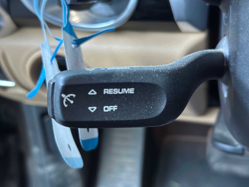 Porsche Cayenne 3.0 D V6 Platinum Edition (FACELIFT) 239PS 2017, G-774-RB