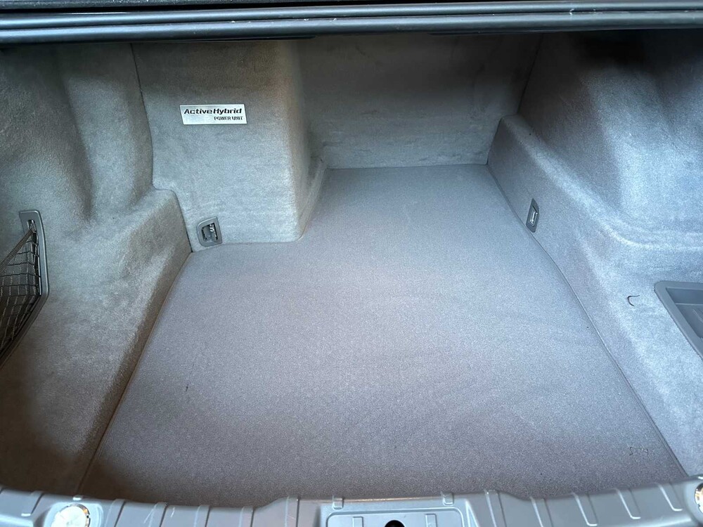 BMW ActiveHybrid7 F04 4.4 V8 465PS 2011