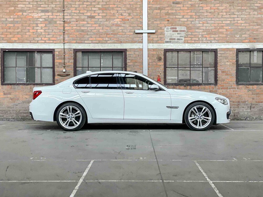 BMW ActiveHybrid7 M-Sport 3.0 L6 354PS 2014 7er 