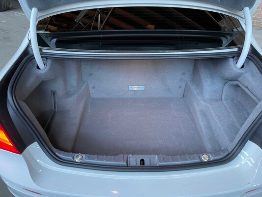 BMW ActiveHybrid7 M-Sport 3.0 L6 354hp 2014 7 Series
