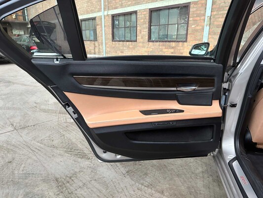 BMW 750Li xDrive 4.4 V8 405hp 2010 7 Series F02 
