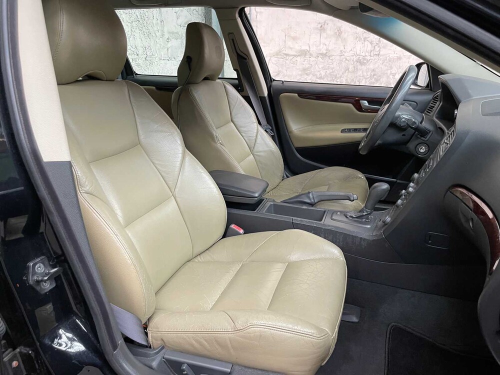 Volvo V70 2.3 T-5 Geartronic C.L 250PS 2001, 18-PS-GJ