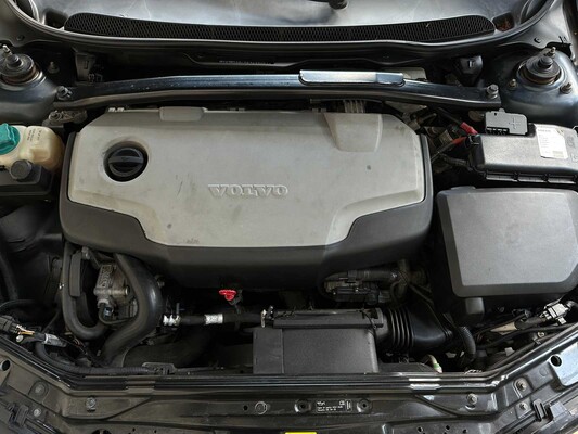 Volvo S60 2.4D Momentum 163PS 2007, 07-XL-GT