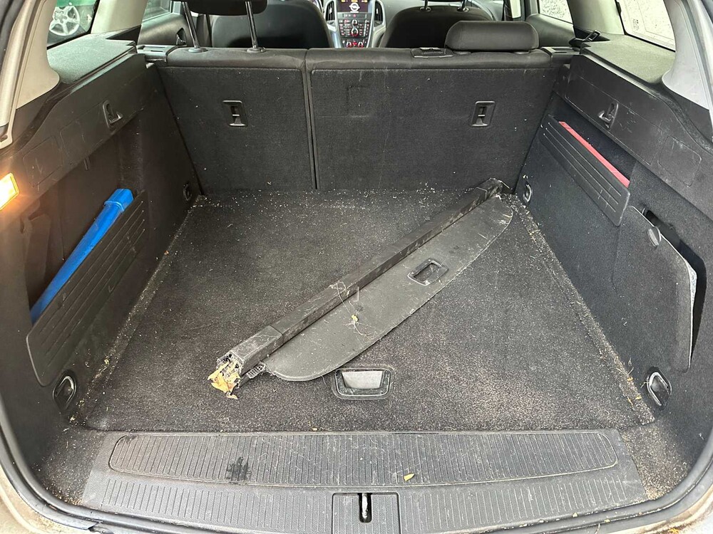 Opel Astra Sports Tourer 1.4 Cosmo 101PS 2012, 43-ZJF-1