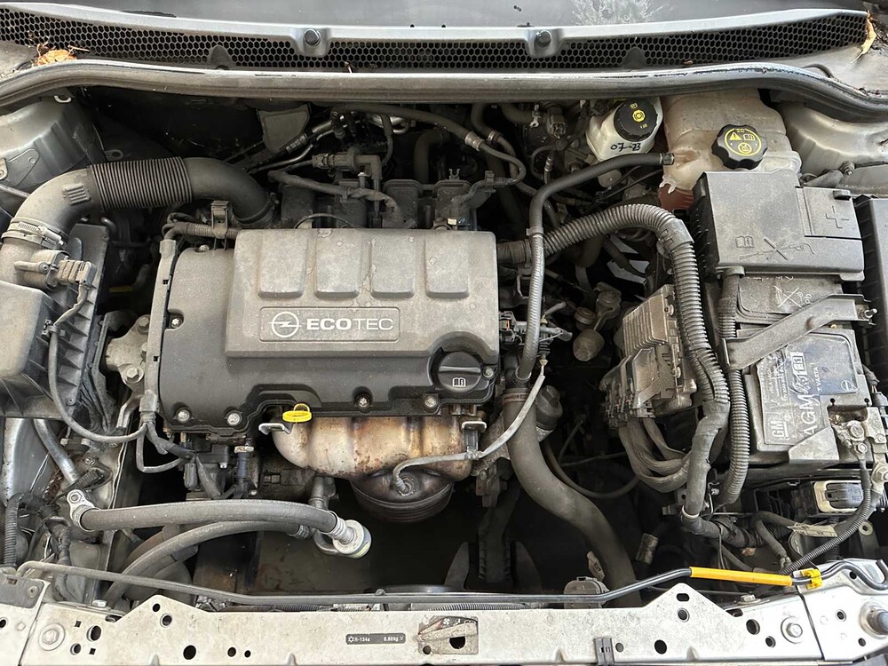 Opel Astra Sports Tourer 1.4 Cosmo 101PS 2012, 43-ZJF-1