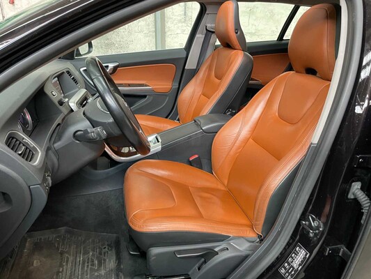 Volvo V60 Generation V 2.0 200PS 2011