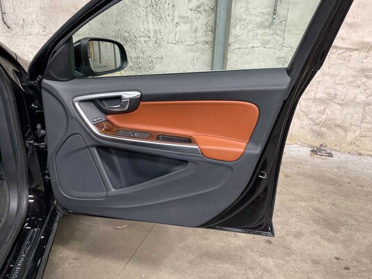 Volvo V60 Generation V 2.0 200PS 2011