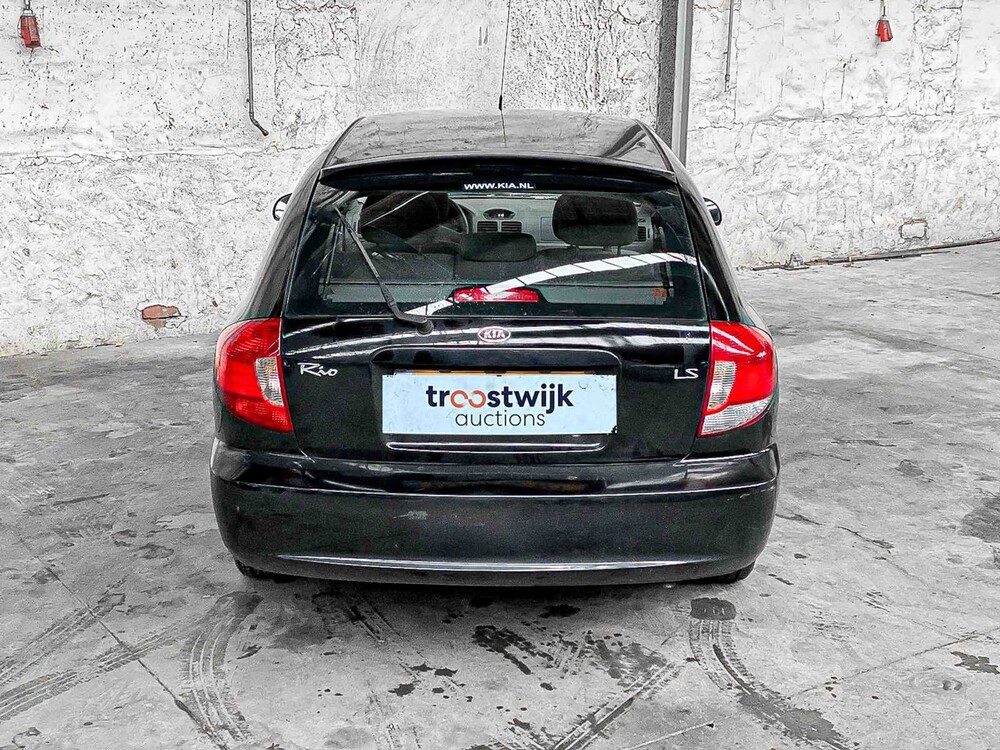 Kia Rio 1.5 LS Ice 97PS 2005, 88-RG-RF