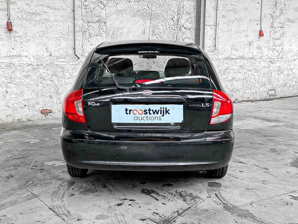 Kia Rio 1.5 LS Ice 97PS 2005, 88-RG-RF