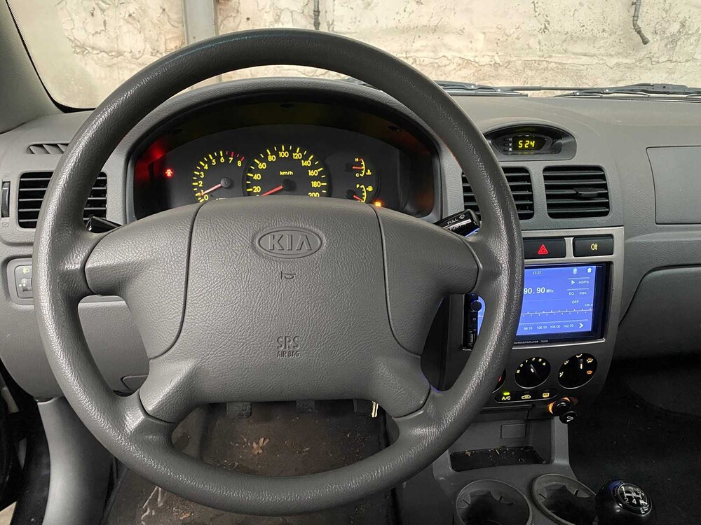 Kia Rio 1.5 LS Ice 97PS 2005, 88-RG-RF