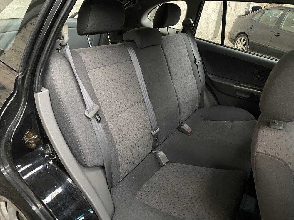 Kia Rio 1.5 LS Ice 97PS 2005, 88-RG-RF