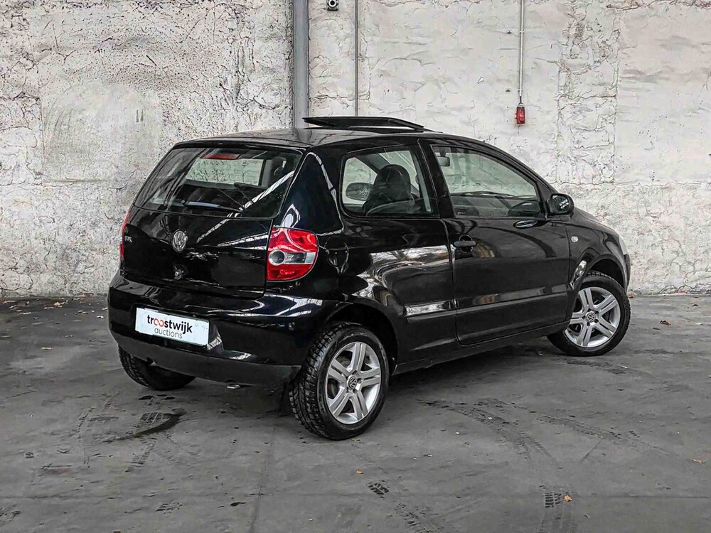 Volkswagen Fox 1.2 Trendline 54PS 2005 -Geburtsdatum NL- 79-RZ-LR