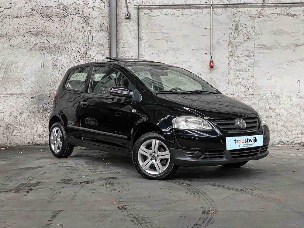 Volkswagen Fox 1.2 Trendline 54PS 2005 -Geburtsdatum NL- 79-RZ-LR