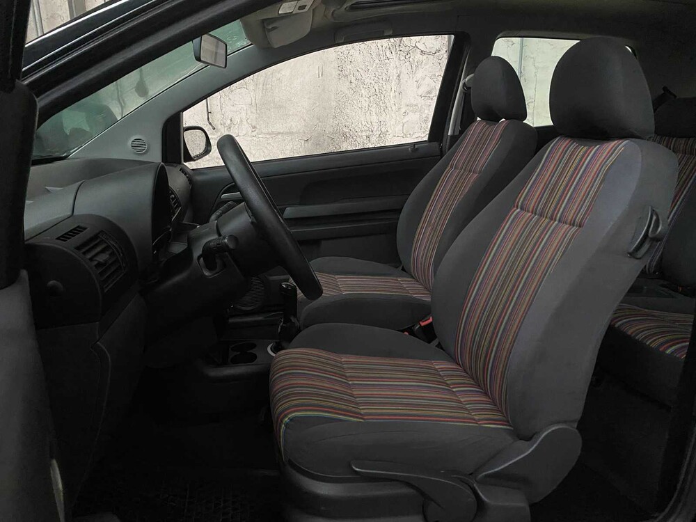 Volkswagen Fox 1.2 Trendline 54PS 2005 -Geburtsdatum NL- 79-RZ-LR