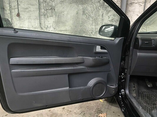 Volkswagen Fox 1.2 Trendline 54PS 2005 -Geburtsdatum NL- 79-RZ-LR