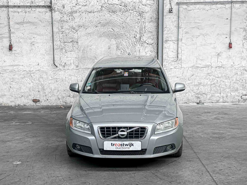 Volvo V70 2.4D Momentum 175PS 2010, 48-KXP-9