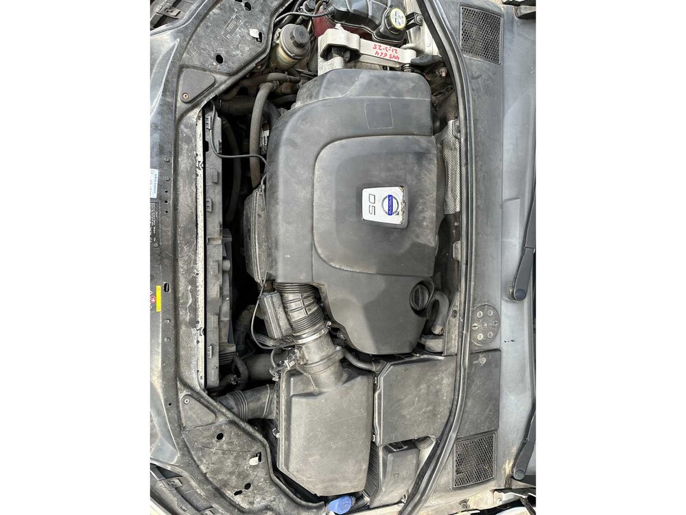 Volvo V70 2.4D Momentum 175PS 2010, 48-KXP-9