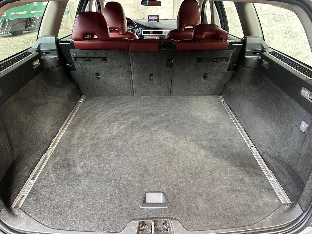 Volvo V70 2.4D Momentum 175PS 2010, 48-KXP-9