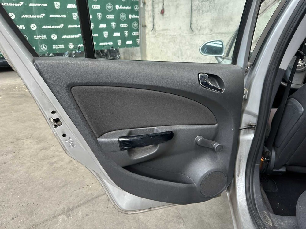 Opel Corsa 1.4-16V Bns Sport 90PS 2007, 70-XH-JK