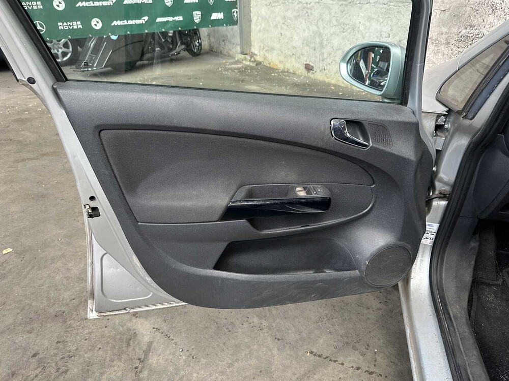 Opel Corsa 1.4-16V Bns Sport 90PS 2007, 70-XH-JK