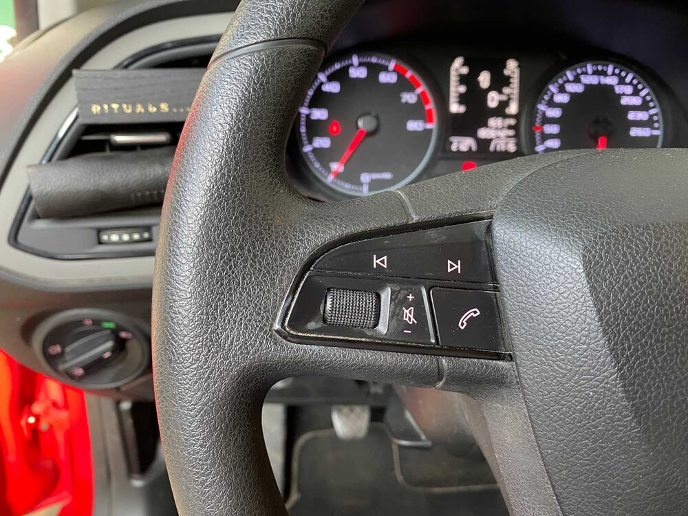 SEAT Leon 1.2 TSI Einstieg 86PS 2014, KP-268-D