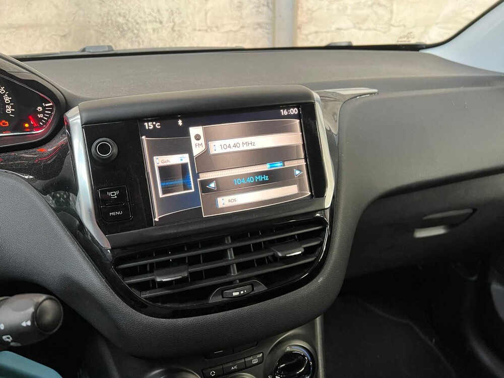 Peugeot 208 1.2 VTi Blue Lease 82PS 2012, 29-XTP-8