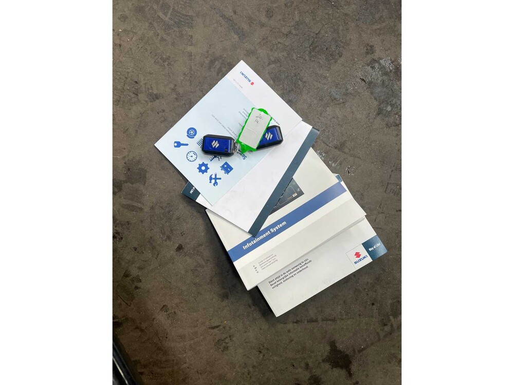 Suzuki Swift 1.2 Style Smart Hybr 90PS 2020, H-005-RR