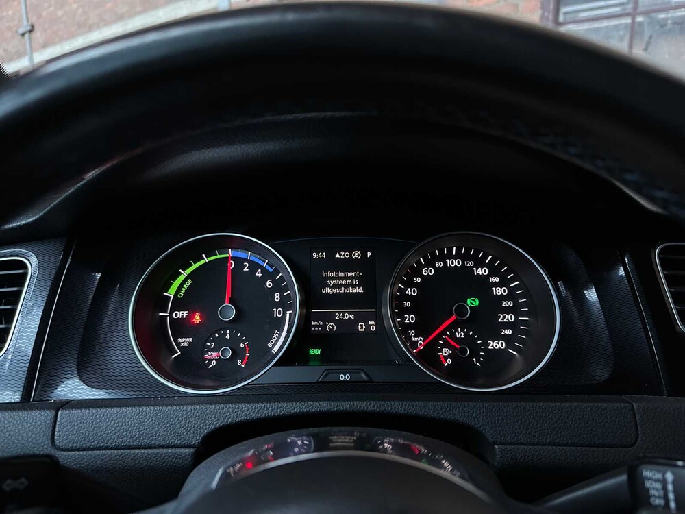 Volkswagen Golf 1.4 TSI GTE 150PS 2015, HP-978-S