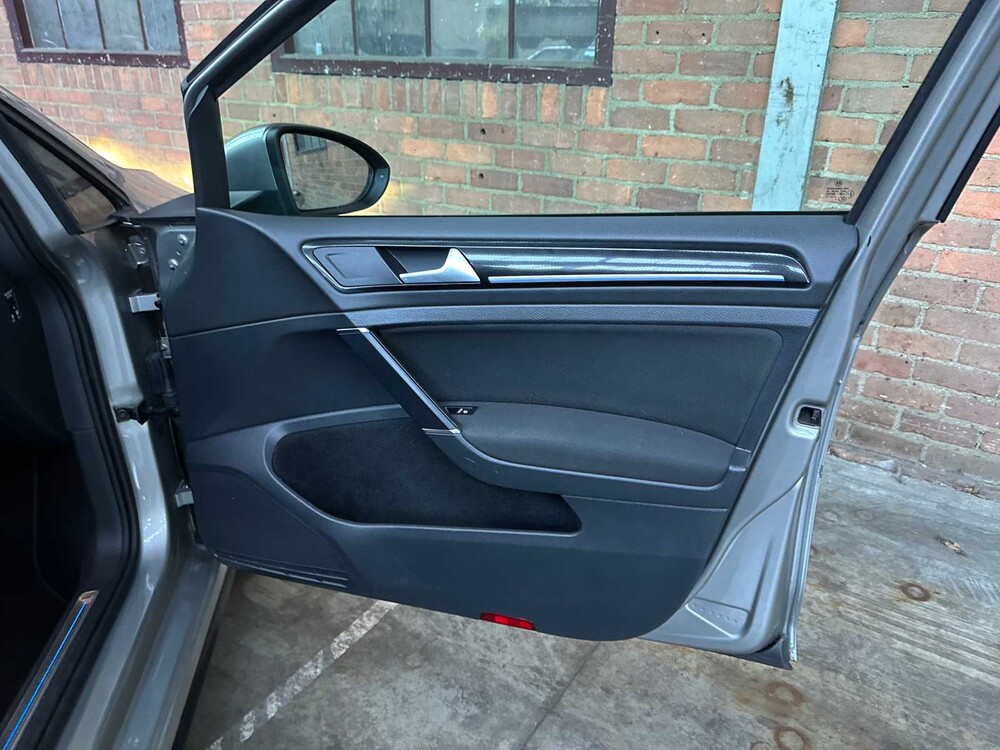 Volkswagen Golf 1.4 TSI GTE 150PS 2015, HP-978-S