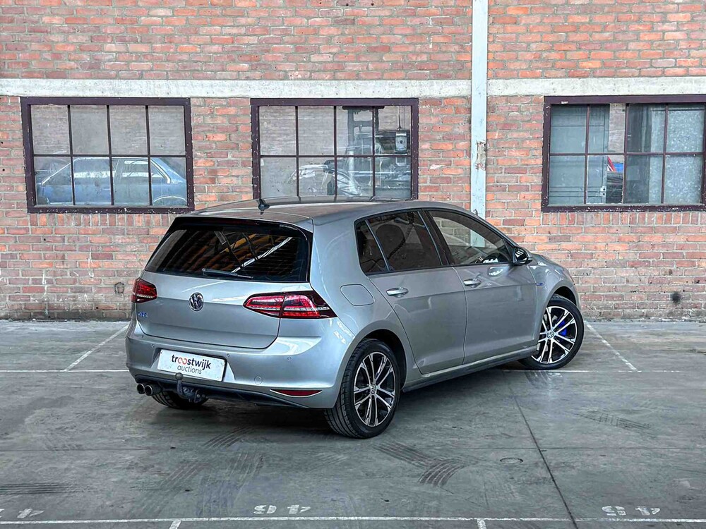 Volkswagen Golf 1.4 TSI GTE 150PS 2015, HP-978-S
