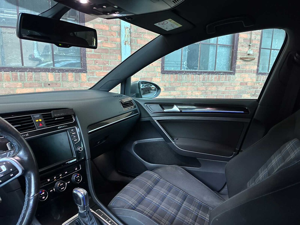 Volkswagen Golf 1.4 TSI GTE 150PS 2015, HP-978-S