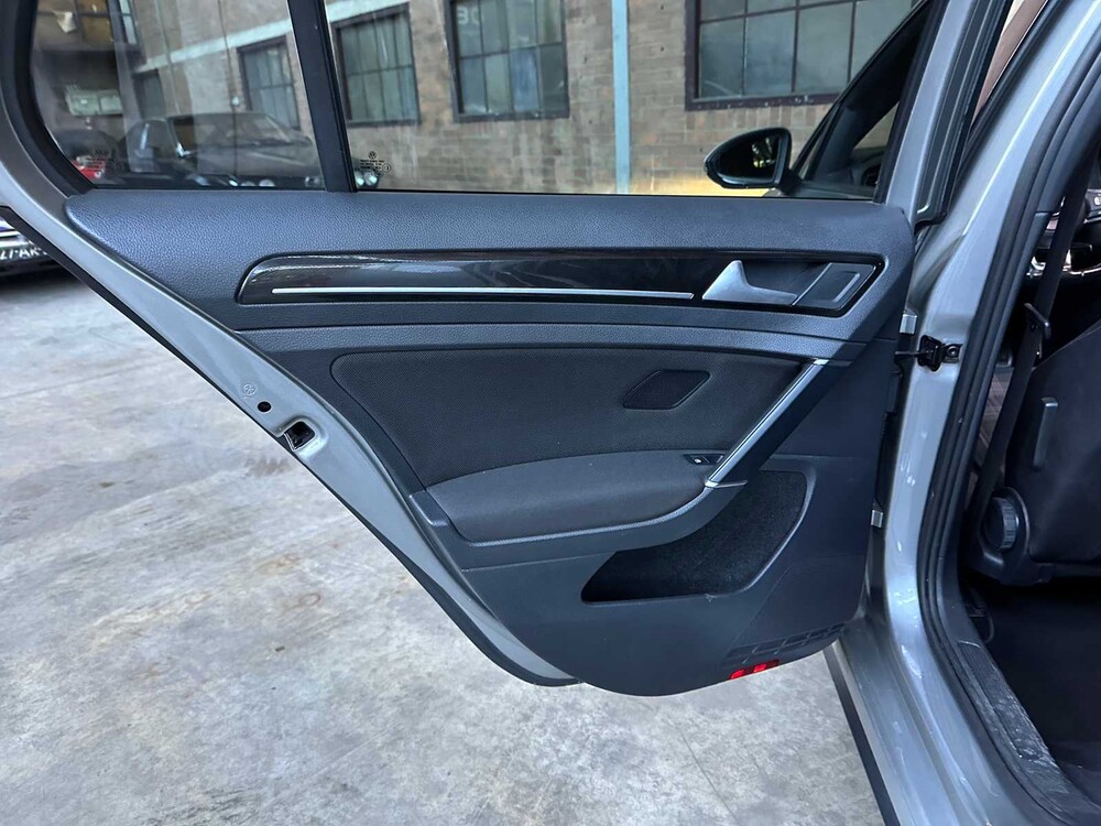 Volkswagen Golf 1.4 TSI GTE 150PS 2015, HP-978-S