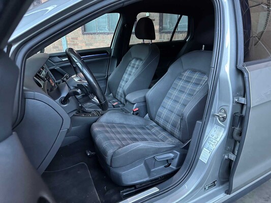 Volkswagen Golf 1.4 TSI GTE 150PS 2015, HP-978-S