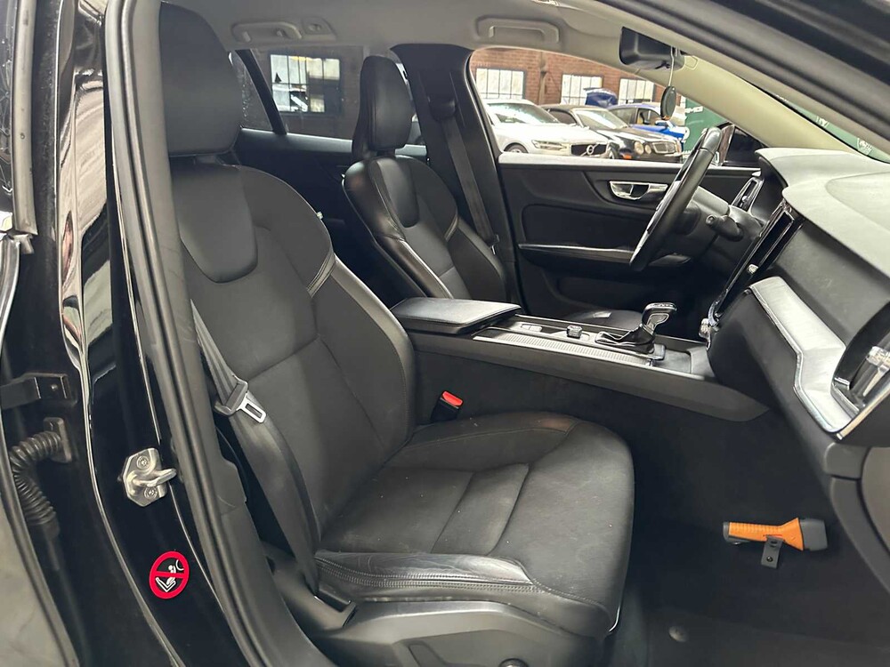 Volvo V60 2.0 D4 Momentum 190hp 2018, TF-649-B