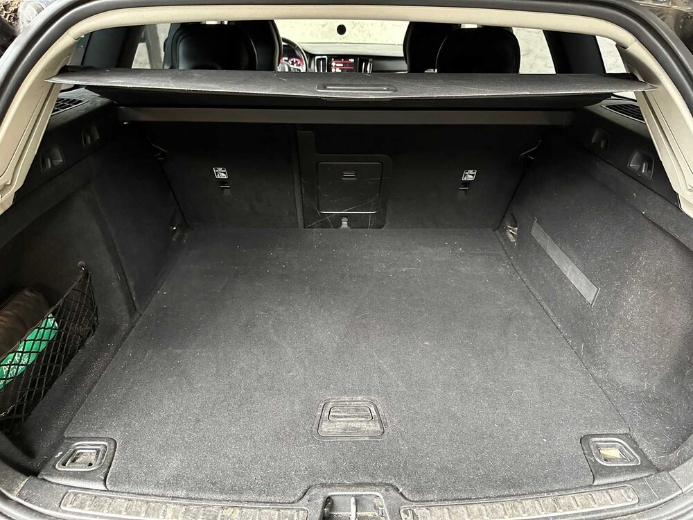 Volvo V60 2.0 D4 Momentum 190hp 2018, TF-649-B