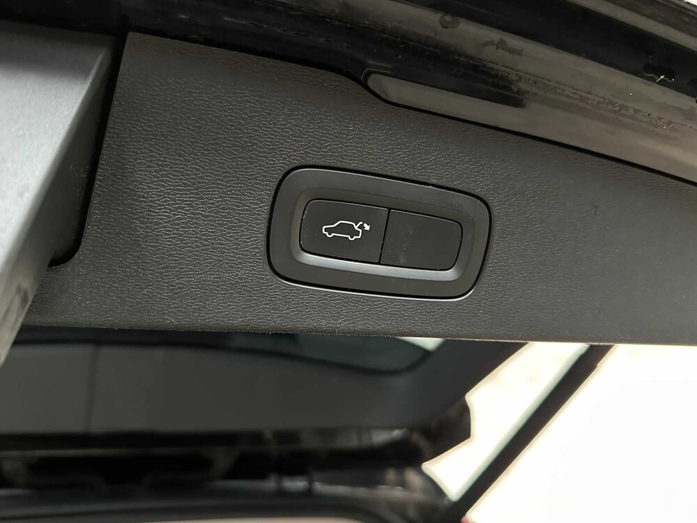 Volvo V60 2.0 D4 Momentum 190hp 2018, TF-649-B