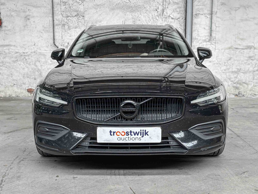 Volvo V60 2.0 D4 Momentum 190hp 2018, TF-649-B