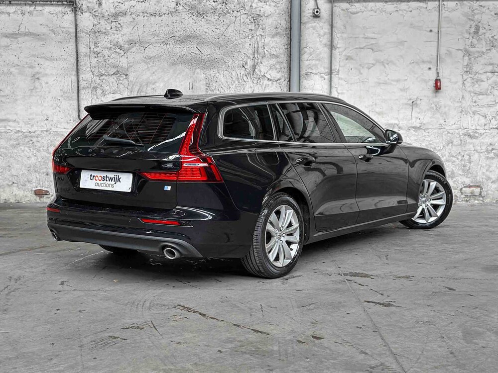 Volvo V60 2.0 D4 Momentum 190hp 2018, TF-649-B