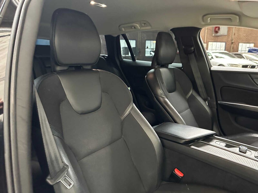 Volvo V60 2.0 D4 Momentum 190hp 2018, TF-649-B