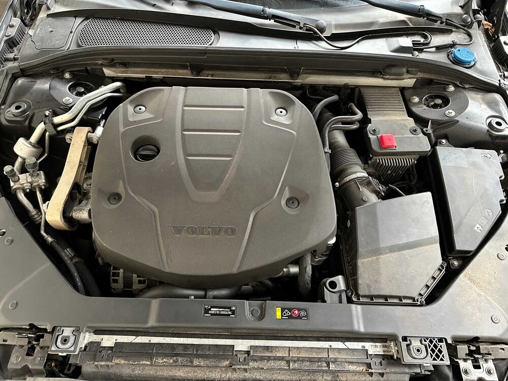 Volvo V60 2.0 D4 Momentum 190hp 2018, TF-649-B