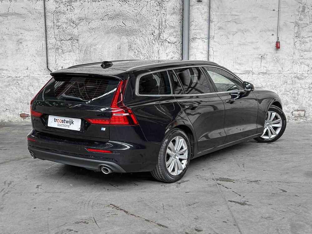 Volvo V60 2.0 D4 Momentum 190hp 2018, TF-649-B