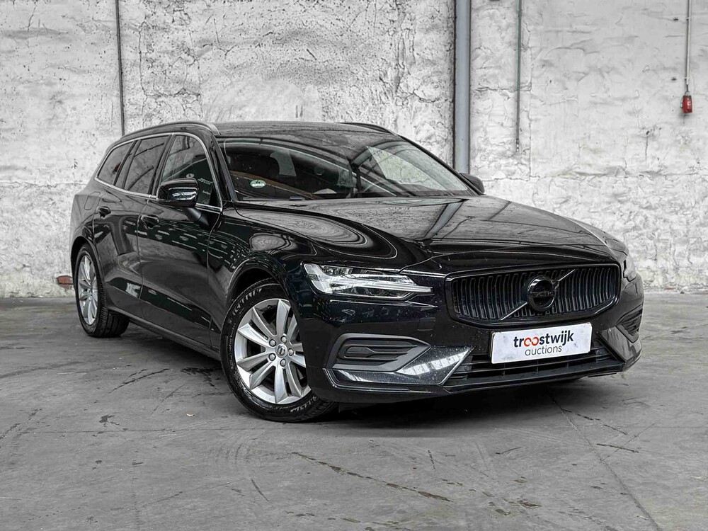 Volvo V60 2.0 D4 Momentum 190hp 2018, TF-649-B