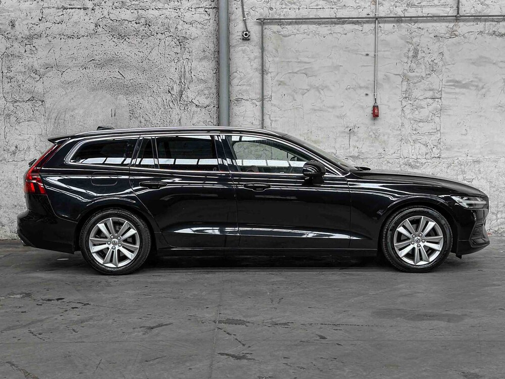 Volvo V60 2.0 D4 Momentum 190hp 2018, TF-649-B