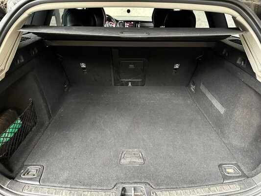 Volvo V60 2.0 D4 Momentum 190pk 2018, TF-649-B