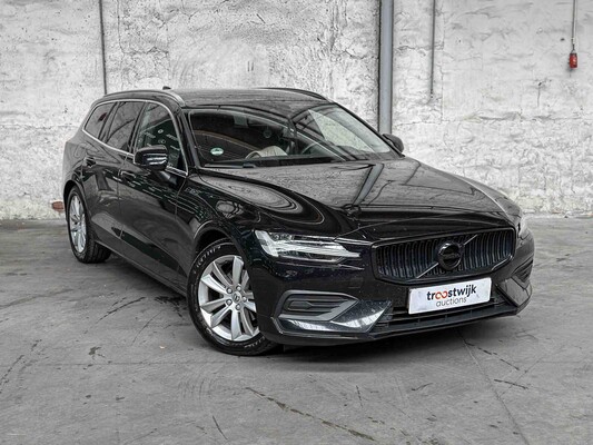 Volvo V60 2.0 D4 Momentum 190pk 2018, TF-649-B
