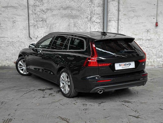 Volvo V60 2.0 D4 Momentum 190pk 2018, TF-649-B